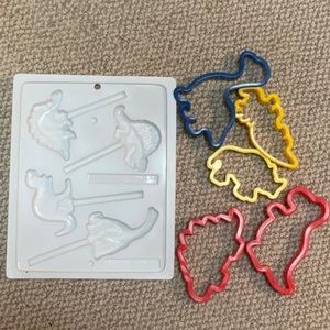 Dinosaurs cookie cutters and hard candy chocolate lollipop sucker mold